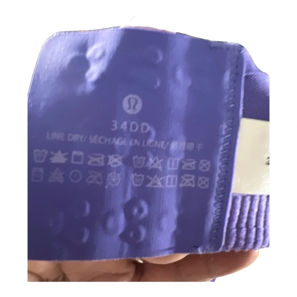 lululemon athletica comment leave